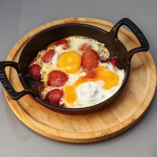 Sucuqlu yumurta